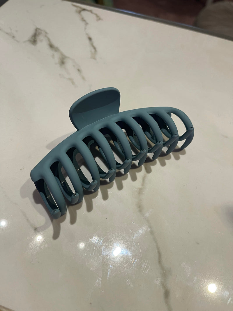 Large Matte Hair Claw